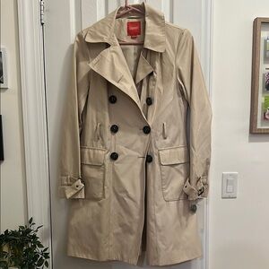 Esprit size 8 tan trenchcoat